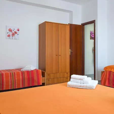 Apartman Awesome In With House Sea View *